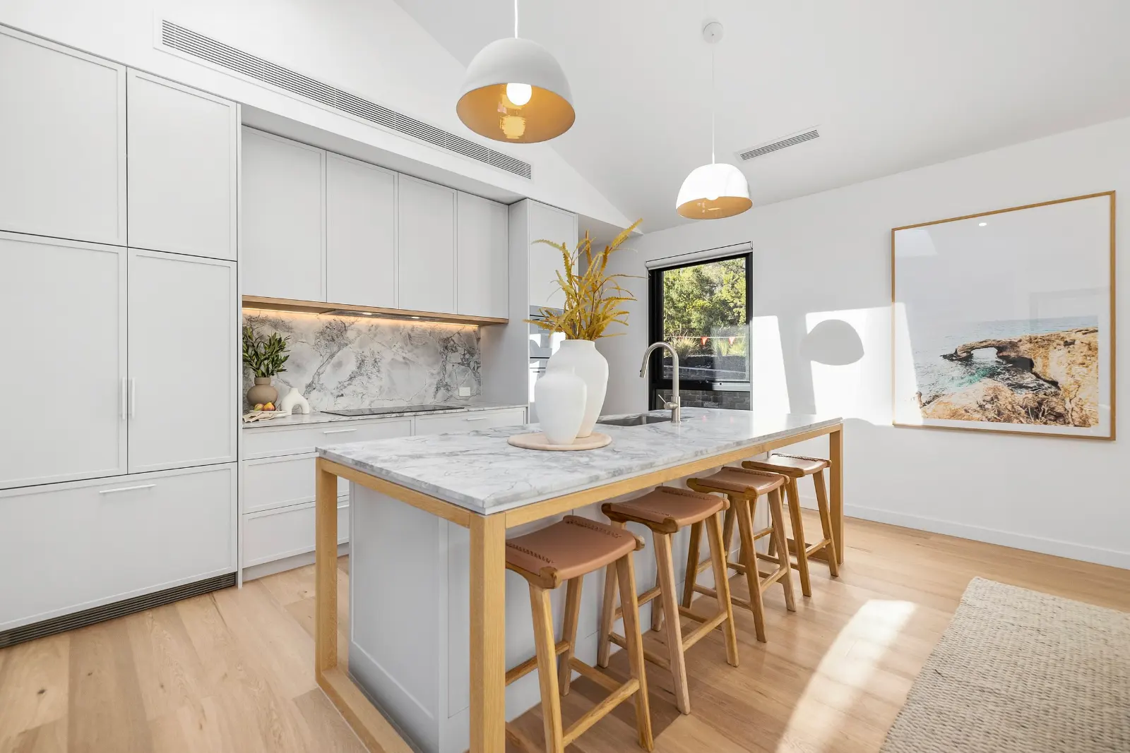 Stringer Road, Blairgowrie. Kitchen island and bar seating.